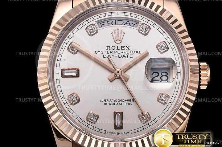 0520 RDD0219J – DayDate 36mm FreshLook 697